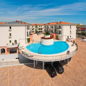 Galleria Gran Mado Apartment Caorle